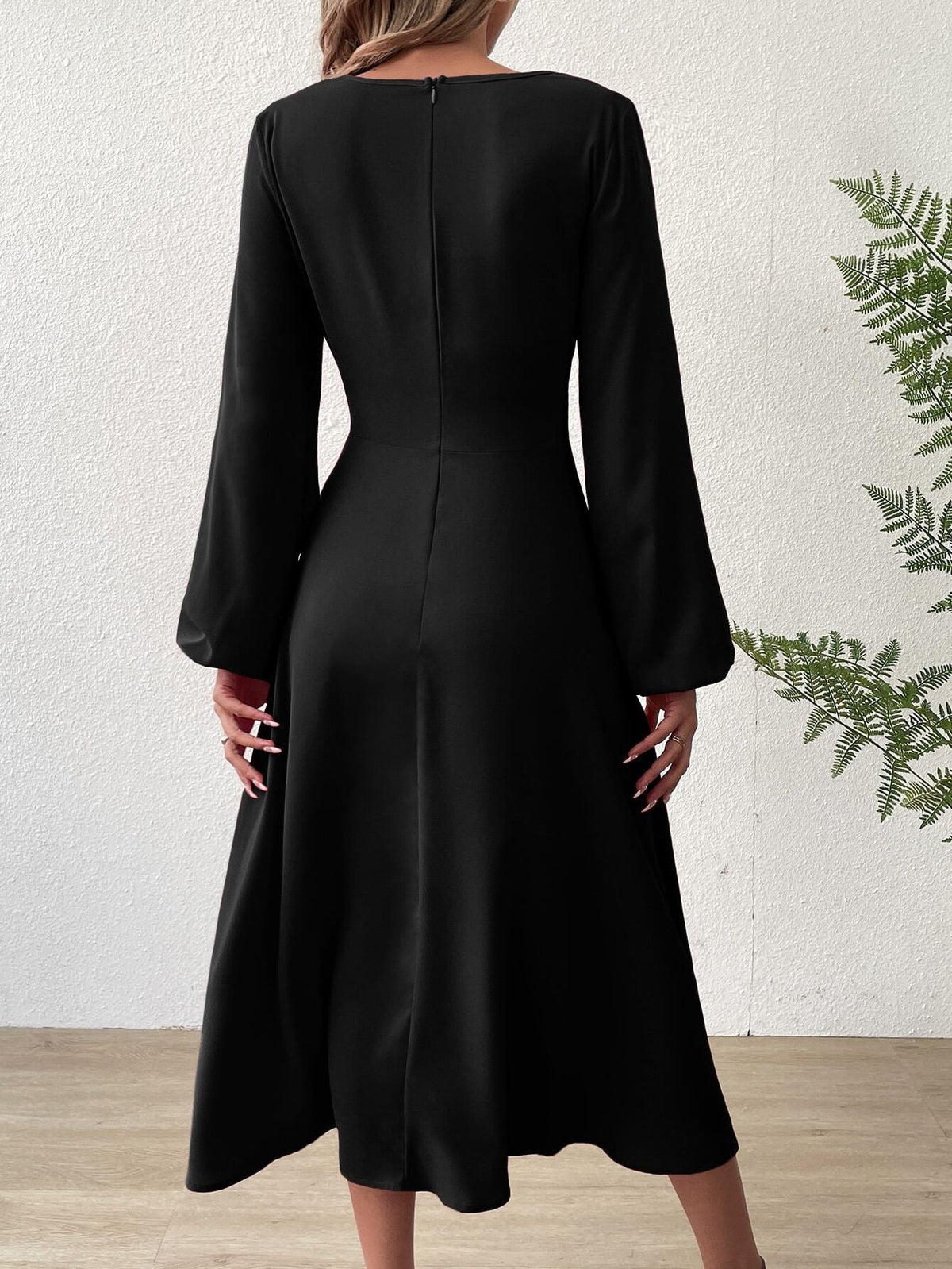 V?Neck Twist?Knot Waist Long?Sleeve Midi Dress