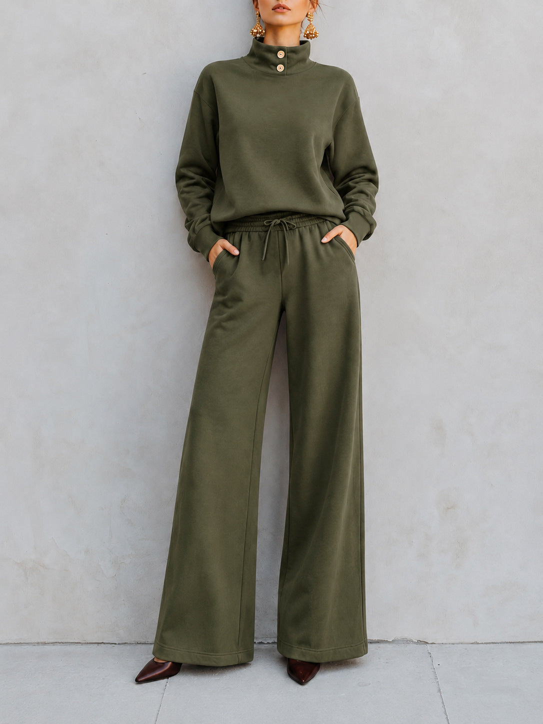 Mock?Neck Button?Detail Sweatshirt & Wide?Leg Drawstring Pants Two?Piece Set